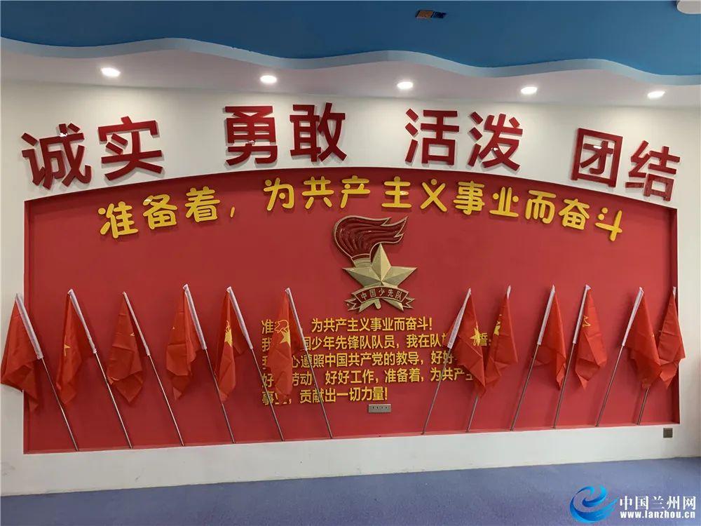 拯救拿气球的女孩